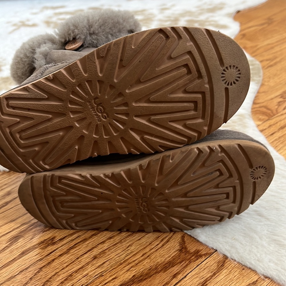 Ugg Bailey Button Short - image 5